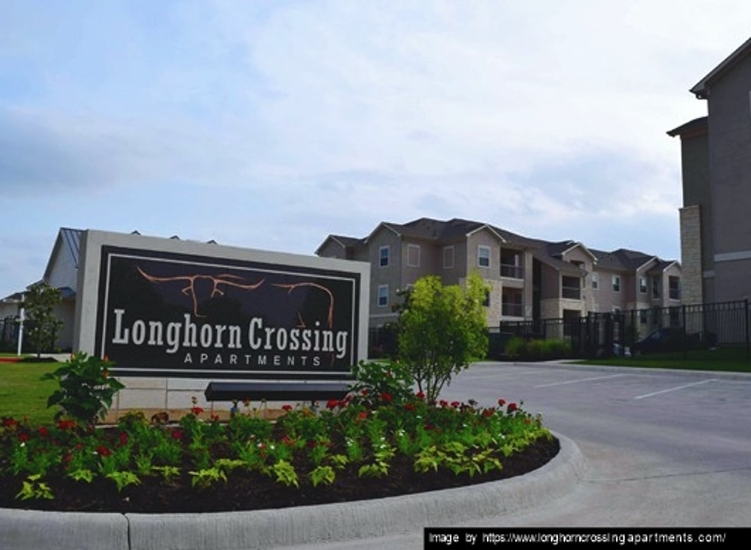 Longhorn Crossing - 0