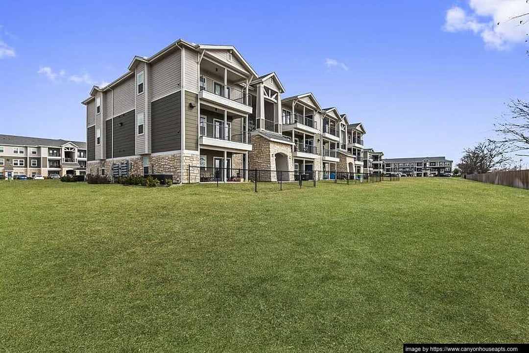 Canyon House - 9