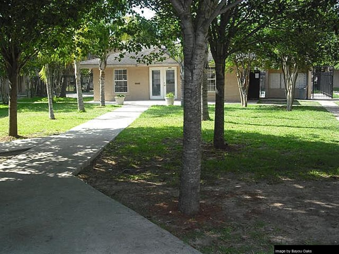 Bayou Oaks - 11