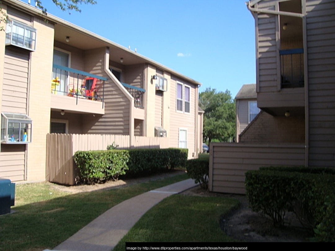 Baywood - 9