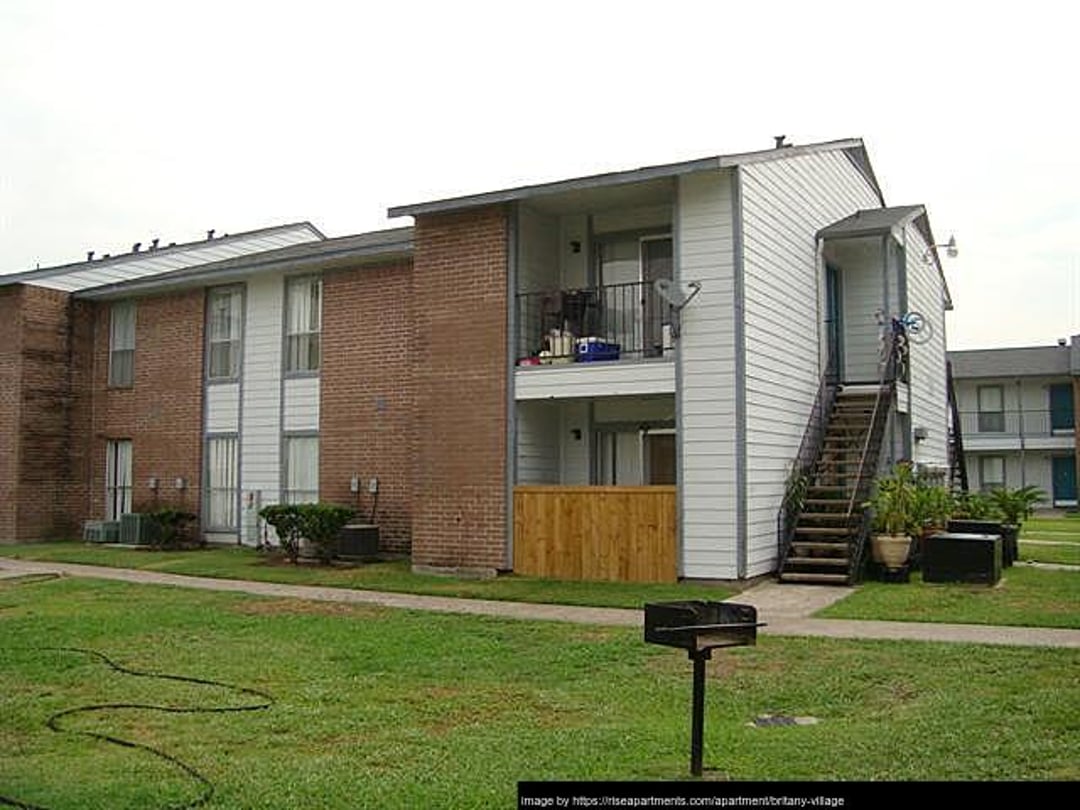 Britany Village - 11