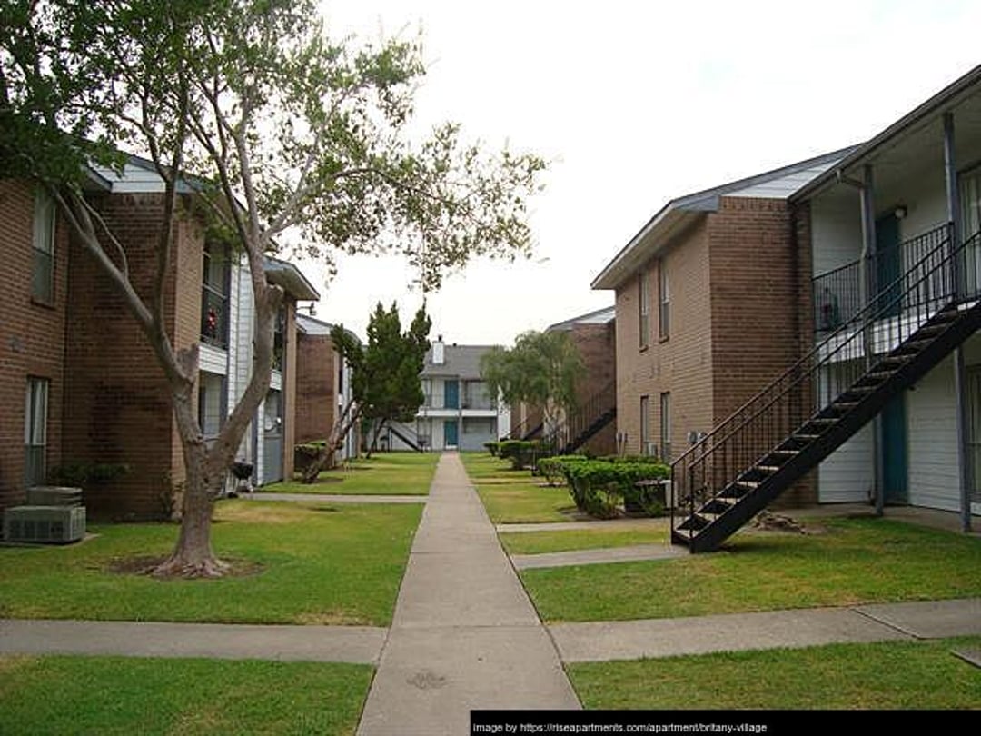 Britany Village - 15