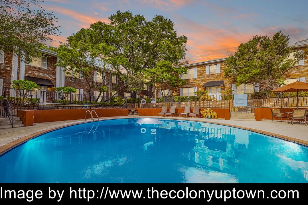 The Colony Uptown - 15