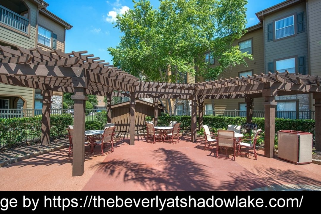 The Beverly at Shadow Lake - 11