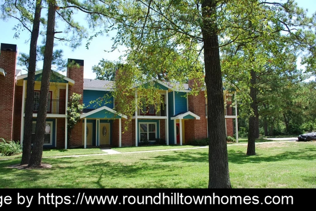 Roundhill Townhomes - 3