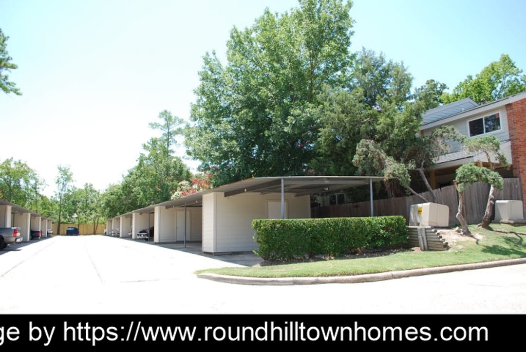 Roundhill Townhomes - 18