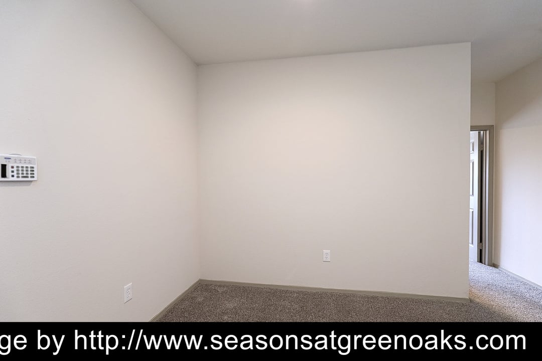 The Seasons at Green Oaks - 3