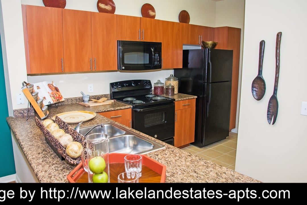Lakeland Estates - 8