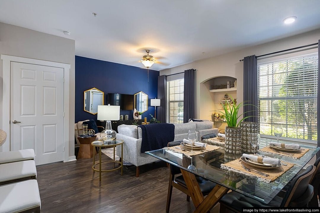 Lakefront Villas - 4