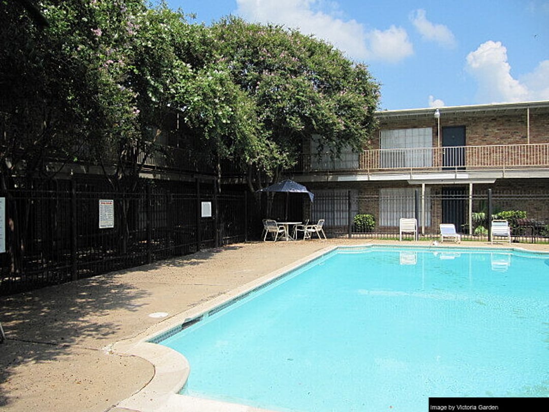 Victoria Garden Apartments - Apartments in Rosenberg, TX