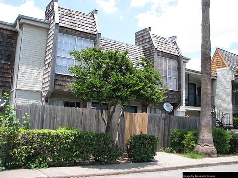 Alexander House - 15