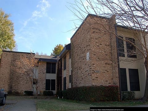 Basswood Manor - 8