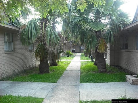 Bayou Oaks - 10