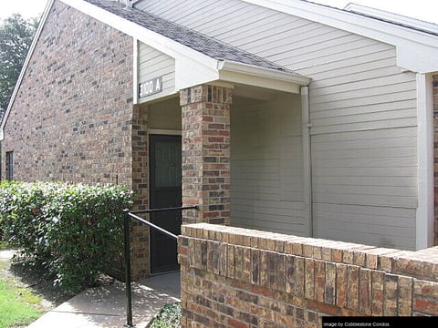 Cobblestone Condos - 0