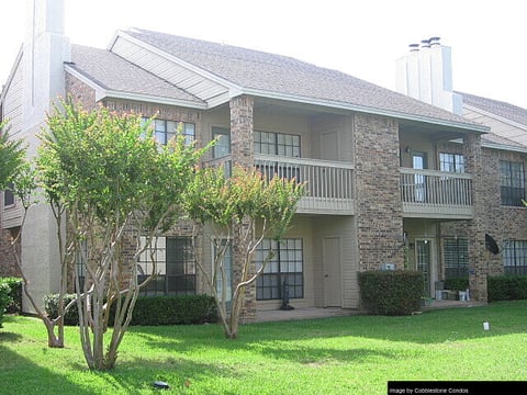 Cobblestone Condos - 7
