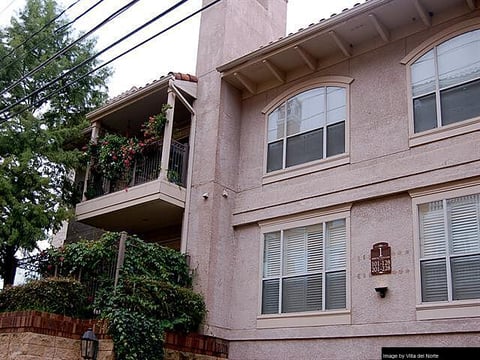 Villa del Norte - 12