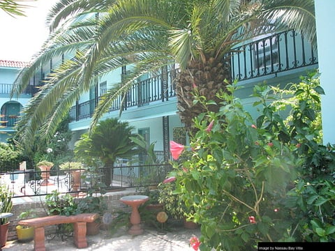 Nassau Bay Villa - 3