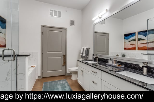 Luxia Gallery House South - 8