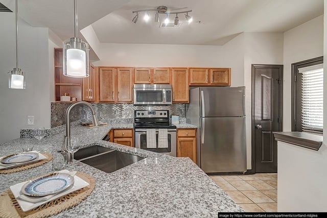 Cortland Ridglea - 16