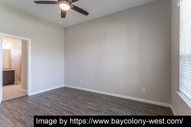 Bay Colony West - 3