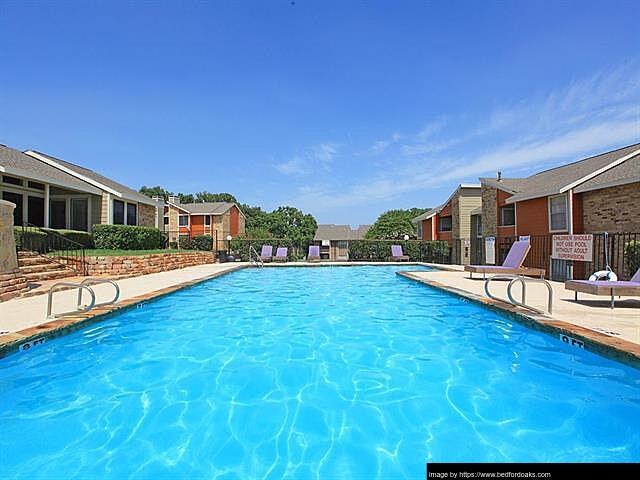 Bedford Oaks - 7