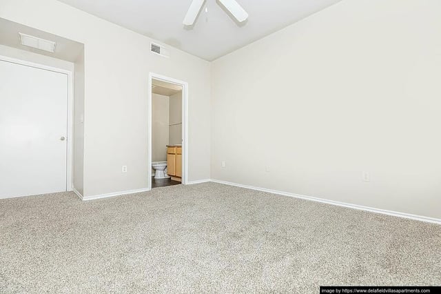 Delafield Villas - 11